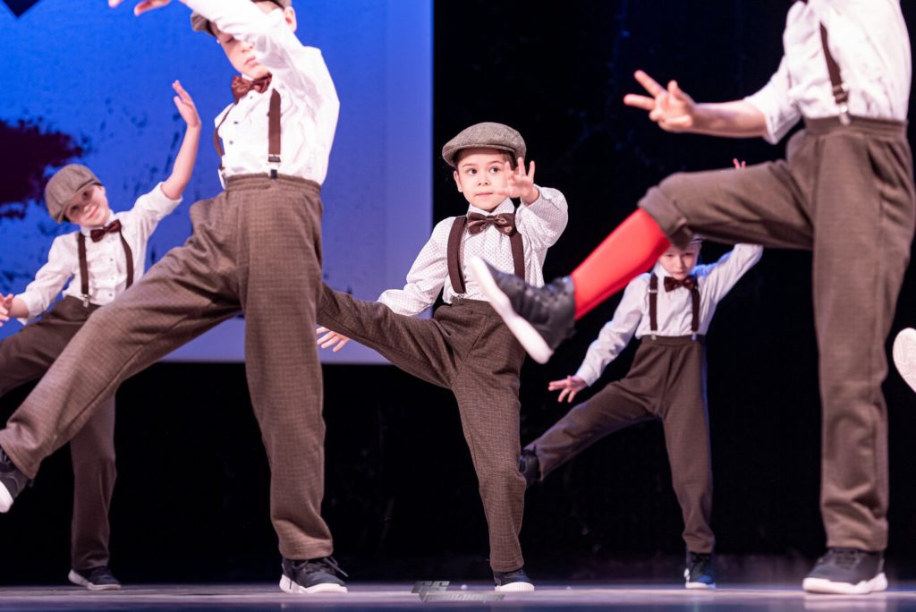 Stage Art Babies Gentlemen