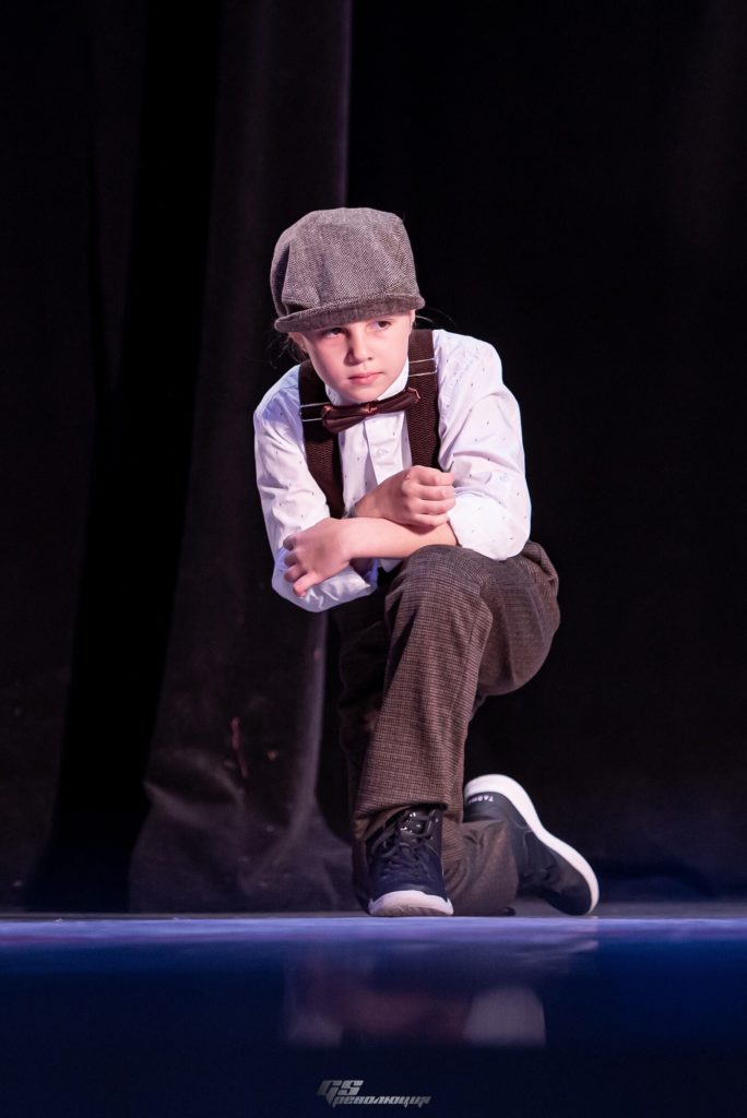 Stage Art Babies Gentlemen