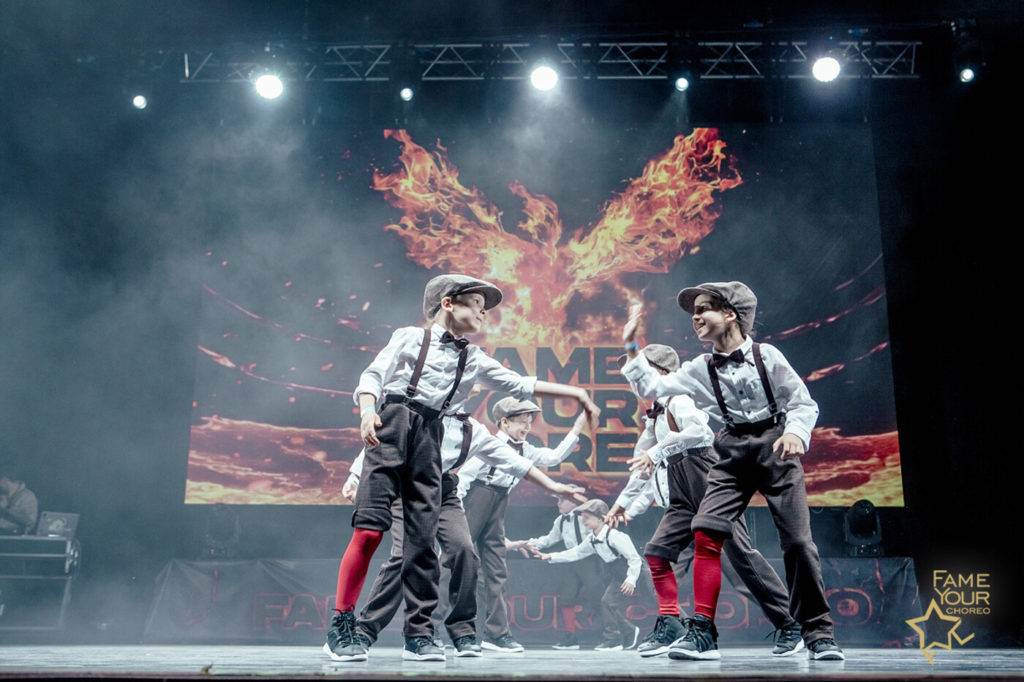 Stage Art Babies Gentlemen