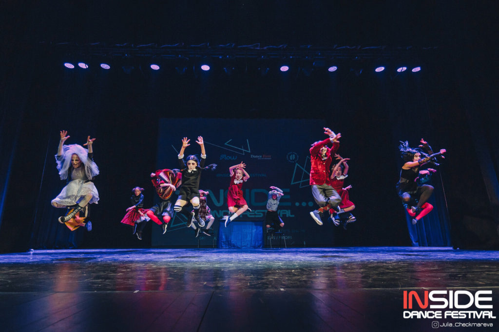 Stage Art Kids Addams Family