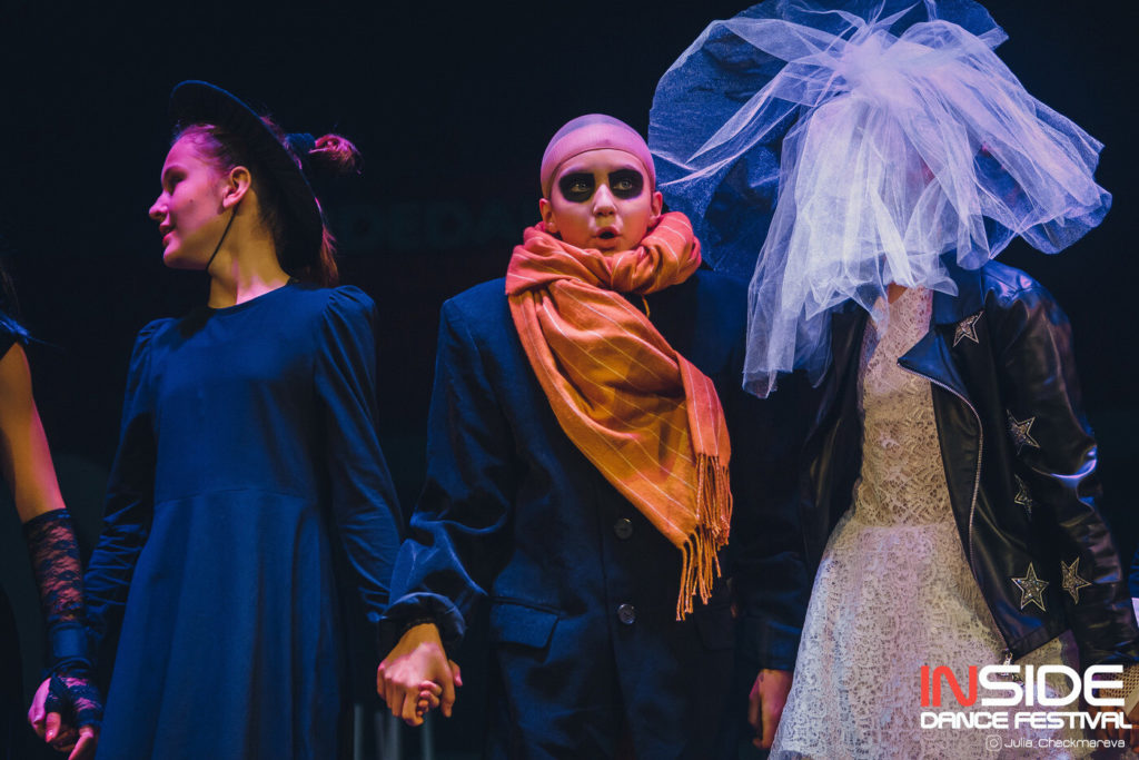 Stage Art Kids Addams Family