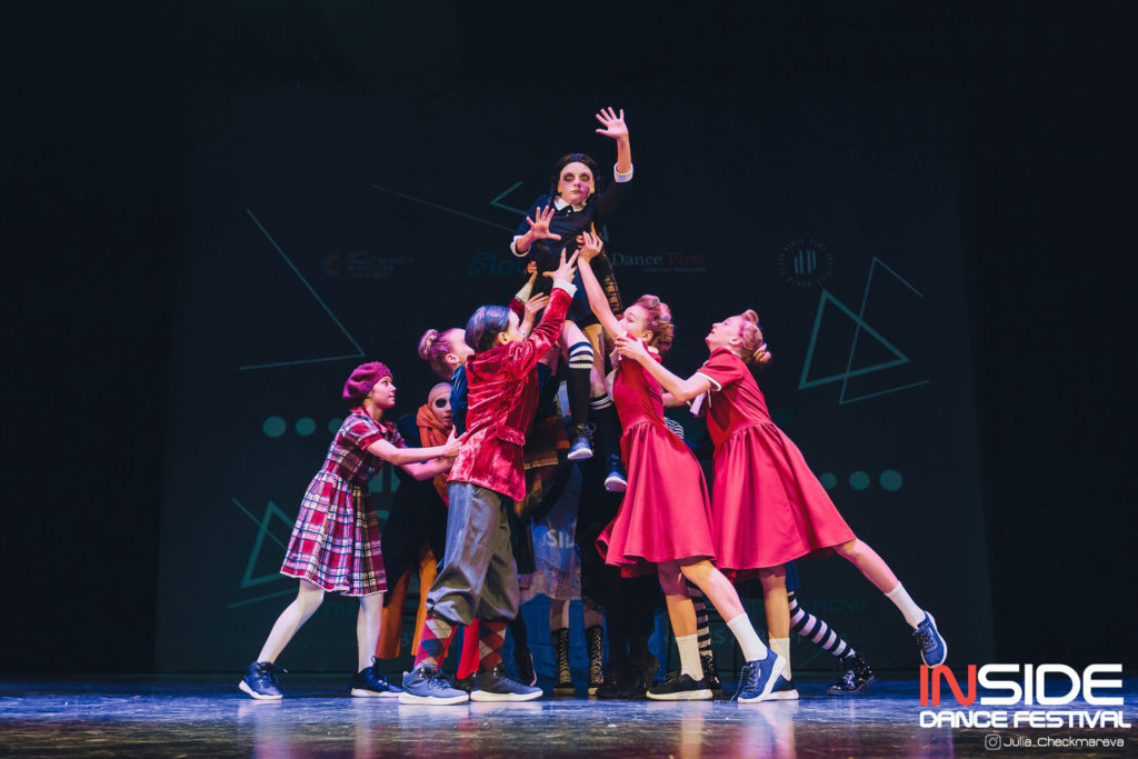 Stage Art Kids Addams Family